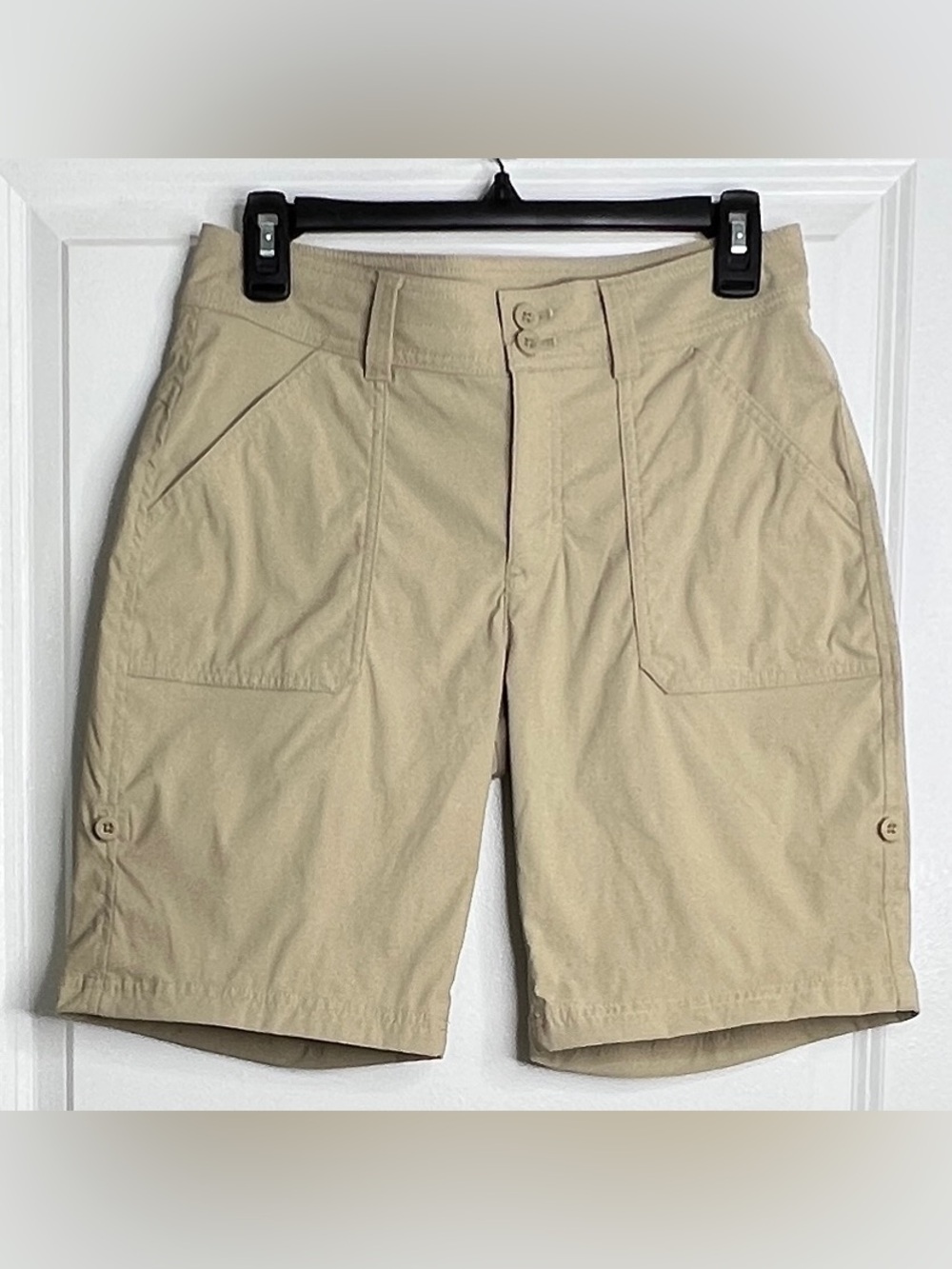 Eddie Bauer Khaki Nylon Performance Rolled Hem Bermuda Shorts Size 4 Gorpcore